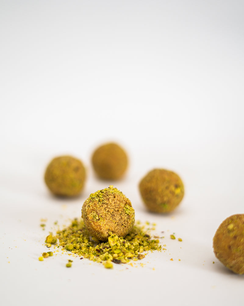 Besan Laddoo (Organic Jaggery)