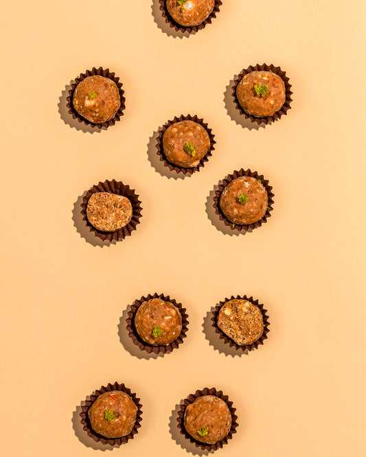 Gond Laddoo (Organic Jaggery)