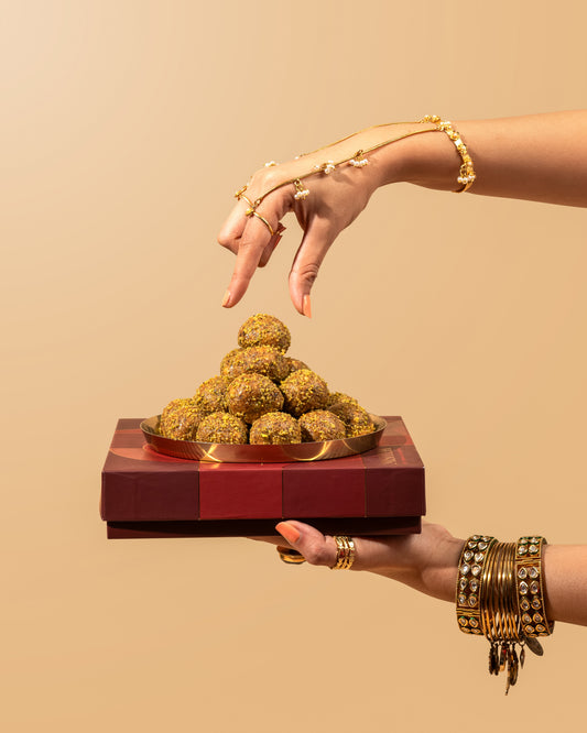 Besan Laddoo (Organic Jaggery)