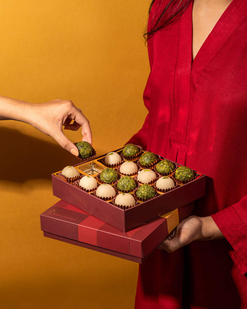 Nut Luxe Box of 16